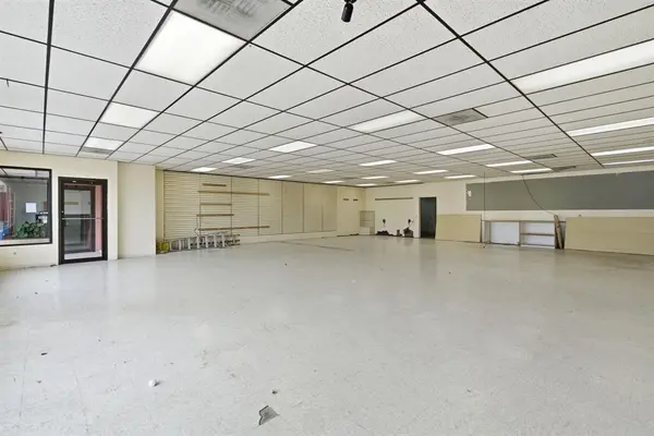 937 E Main Street, Eastland, TX 76437