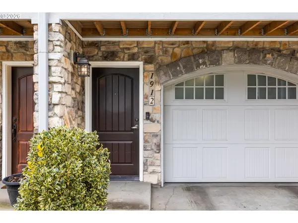 1912 NE 48TH WAY, Hillsboro, OR 97124