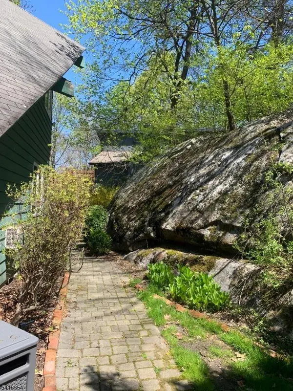 110 Cedar Dr, Andover Twp., NJ 07860