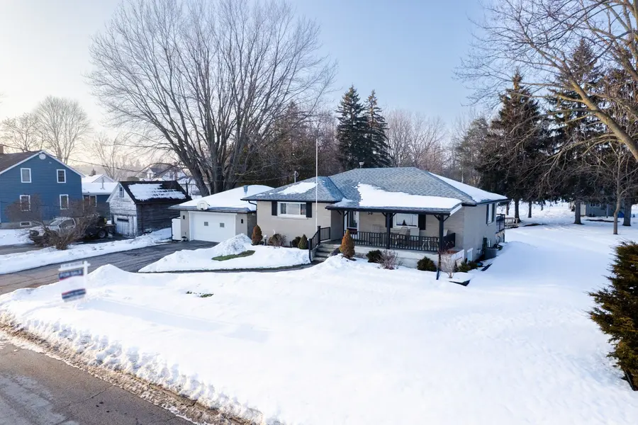 50 Centreview ST, Clarington, ON L1C 2Y3