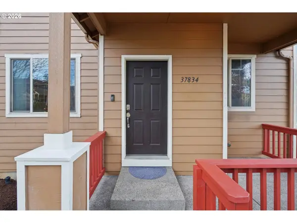 37834 SANDY HEIGHTS ST, Sandy, OR 97055