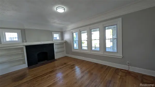 369 Newport ST, Detroit, MI 48215