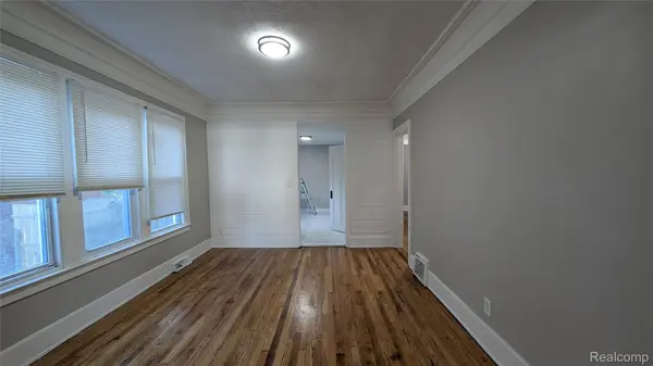 369 Newport ST, Detroit, MI 48215