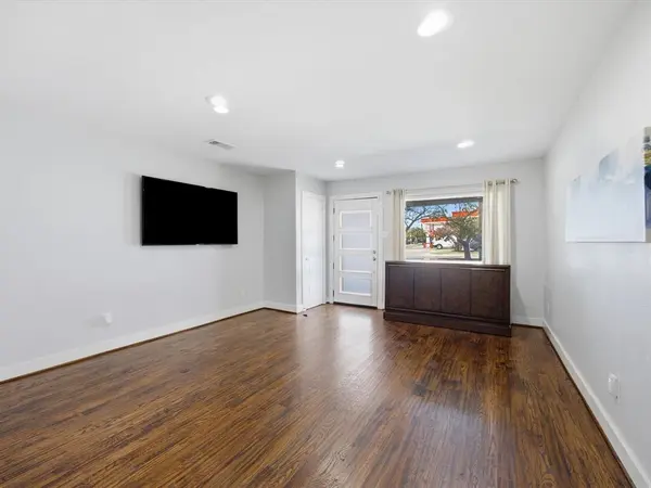 13906 Dennis Lane, Farmers Branch, TX 75234