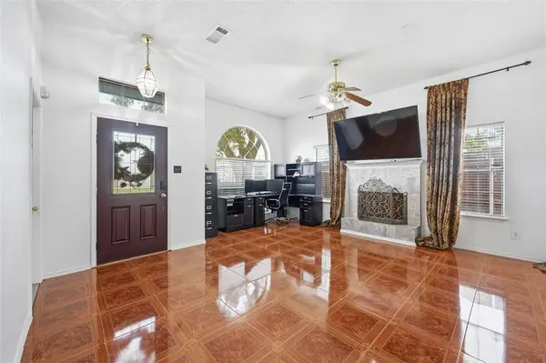 2400 Park Crest Court, Irving, TX 75060