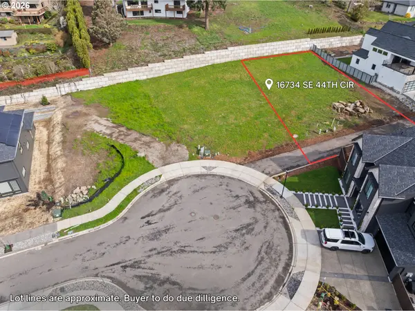 16734 SE 44TH CIR, Vancouver, WA 98683