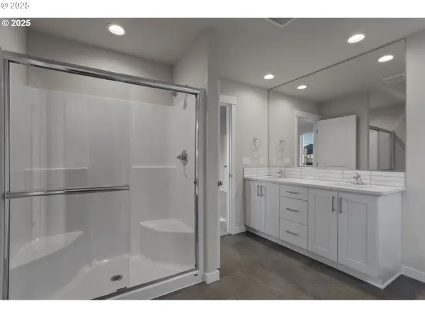 8254 SE Orion LN, Hillsboro, OR 97123