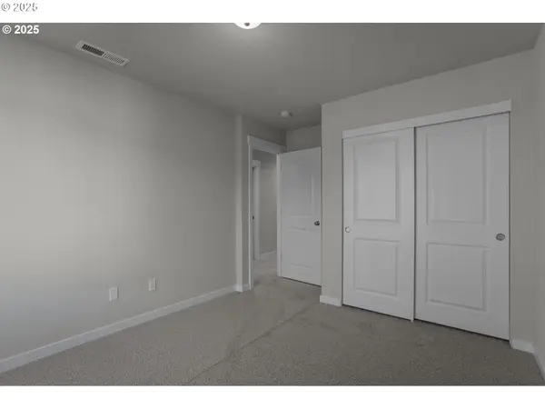 8254 SE Orion LN, Hillsboro, OR 97123