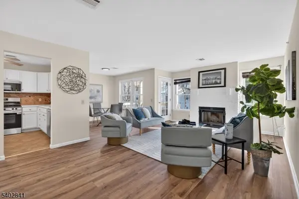 11 Evergreen Dr #63, Clifton City, NJ 07014