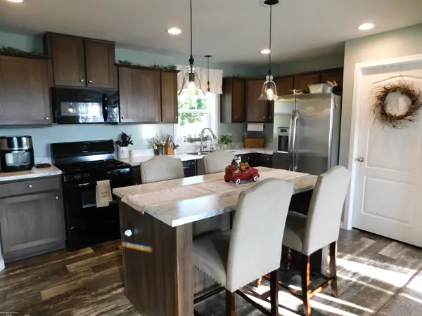 57574 Sawyer CT, Lenox Twp, MI 48048