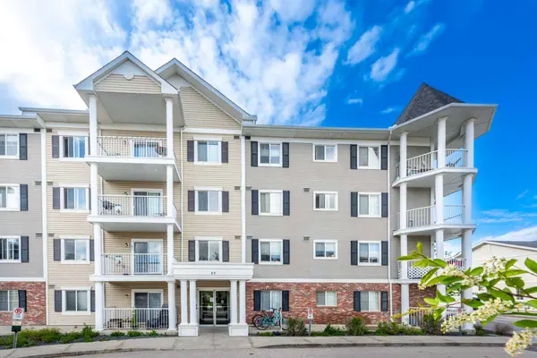 69 Country Village MNR NE #5408, Calgary, AB T3K 0T1