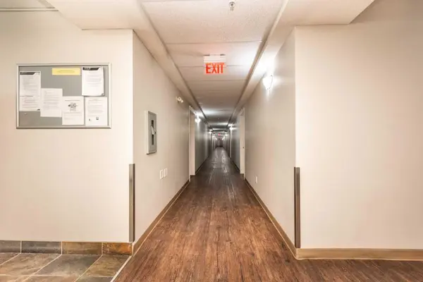 69 Country Village MNR NE #5408, Calgary, AB T3K 0T1