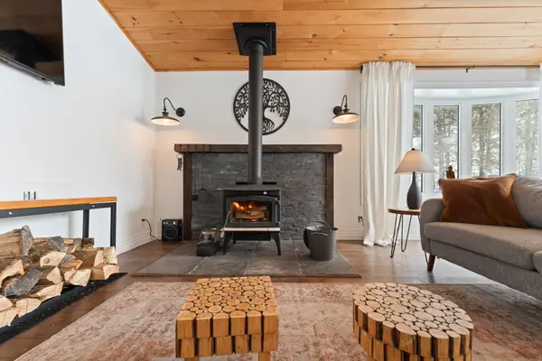 5659 Gilmore RD, Clarington, ON L0A 1J0