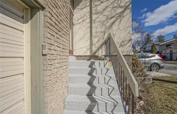 113 Ashton CRES #113, Brampton, ON L6S 3J9