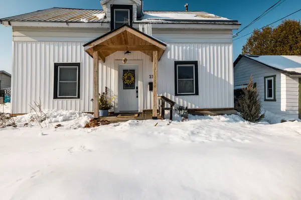 23 Norma ST S, Arnprior, ON K7S 3B2