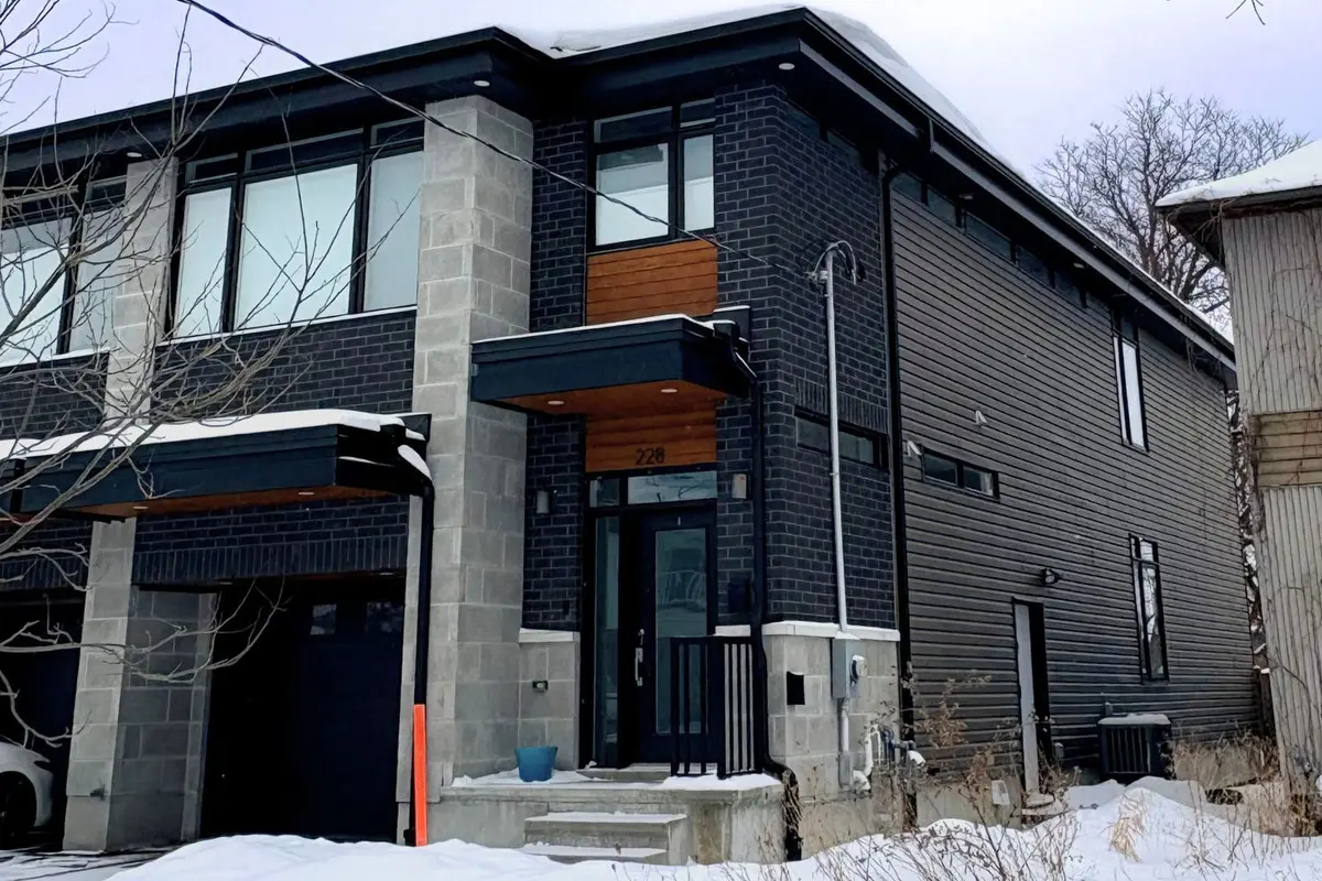 228 Glynn AVE #B, Overbrook - Castleheights And Area, ON K1K 1S3