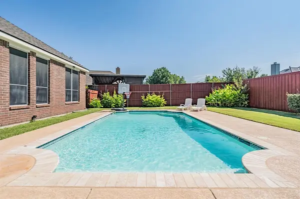 5325 Dove Creek Drive, Fort Worth, TX 76244