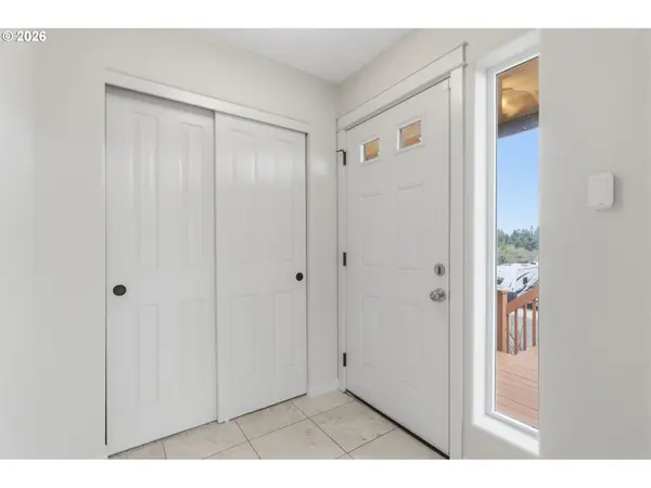 5627 SEEGER LN, Salem, OR 97306