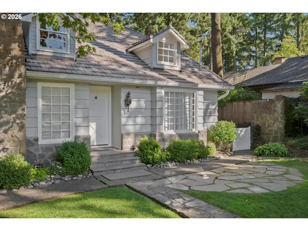 611 RIDGEWAY RD, Lake Oswego, OR 97034