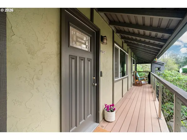 3032 SW FLORIDA CT #C, Portland, OR 97219