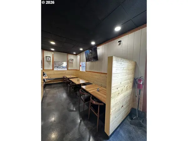 6304 NE HIGHWAY 99, Vancouver, WA 98665