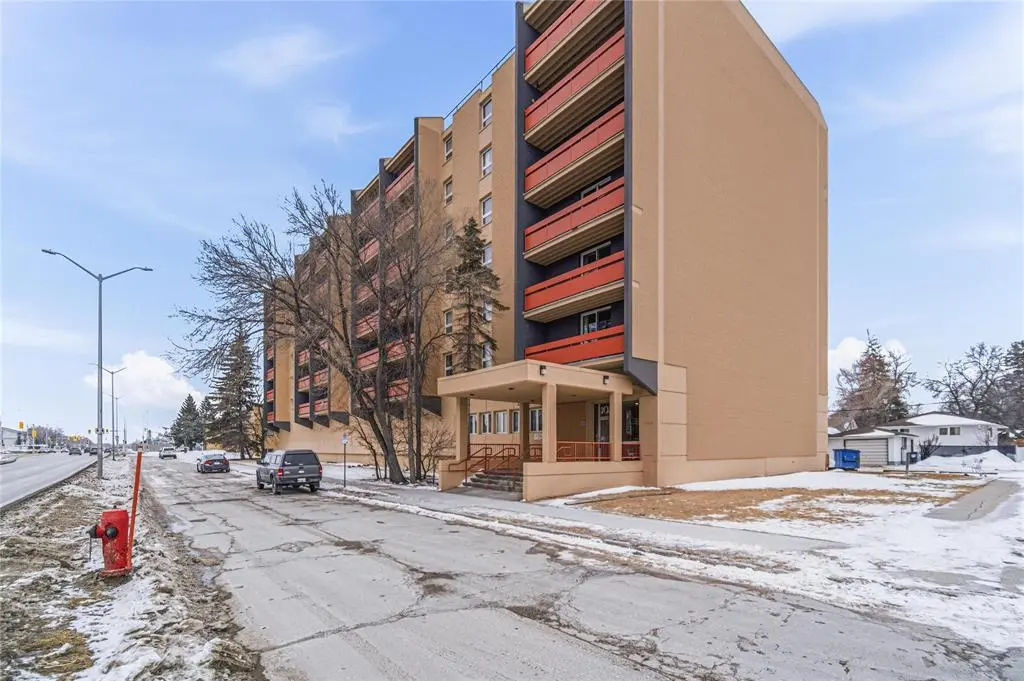 1030 Grant AVE, Winnipeg, MB R3M 2A2