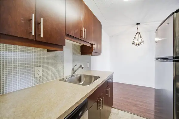 1030 Grant AVE, Winnipeg, MB R3M 2A2