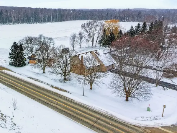 102 Mary AVE W, Georgian Bluffs, ON N4K 5N5