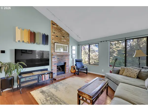 3212 NW WILSON ST, Portland, OR 97210