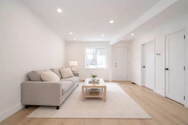 46 McMurchy AVE N, Brampton, ON L6X 1Y1