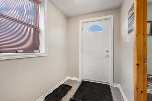 49 Main ST E, Smiths Falls, ON K7A 1A5