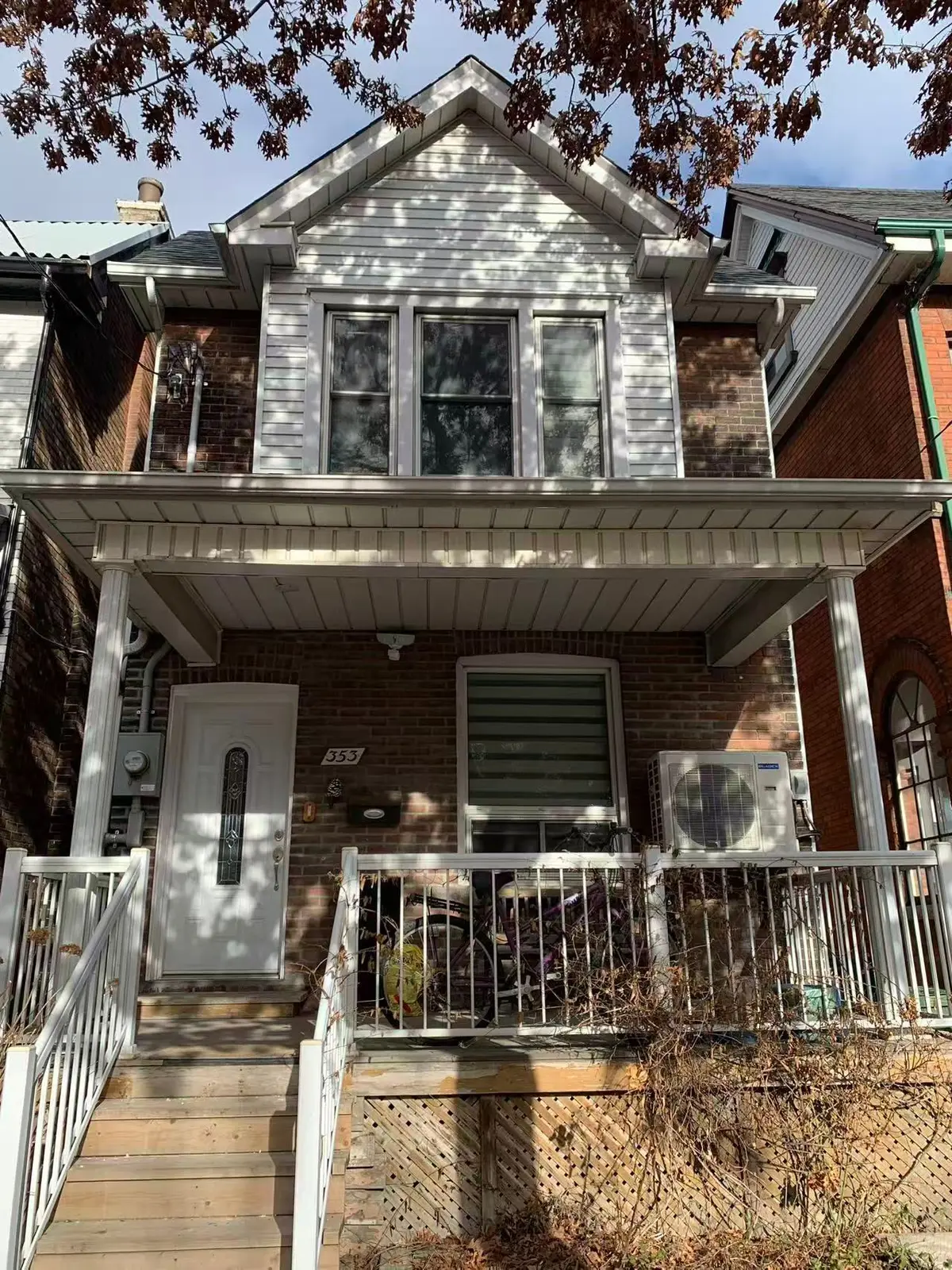 353 Lansdowne AVE #Bsmt, Toronto C01, ON M6H 3Y2