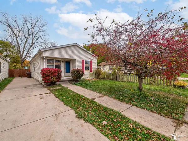 527 Railroad ST,  Monroe,  MI 48161