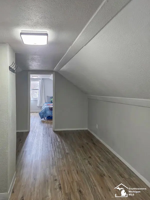 7100 Taylor AVE, Bedford Twp, MI 48182