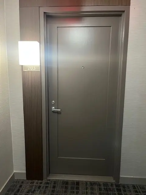 310 Tweedsmuir AVE #203, Toronto C03, ON M5P 2Y2