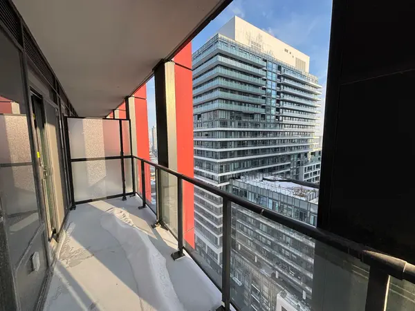 180 Front ST E #2608, Toronto C08, ON M5A 0A9