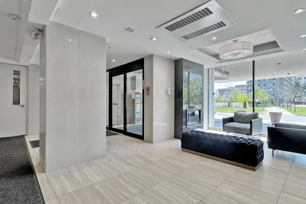 735 Don Mills RD #2108, Toronto C11, ON M3C 1T1