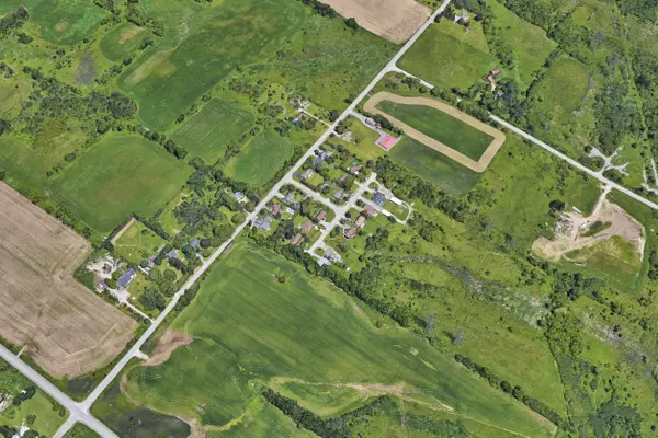 2 Jomar AVE, Pickering, ON L1V 2P9