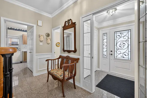 27 Kennett DR, Whitby, ON L1P 1L5