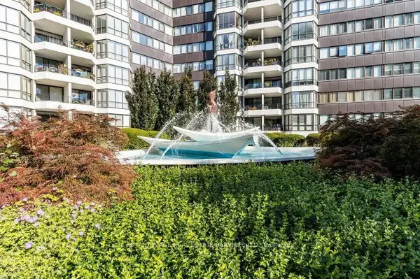 1333 Bloor ST #217, Mississauga, ON L4Y 3T6