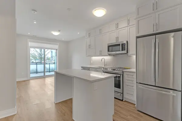 95 Dundas ST W #126, Oakville, ON L6M 5N4