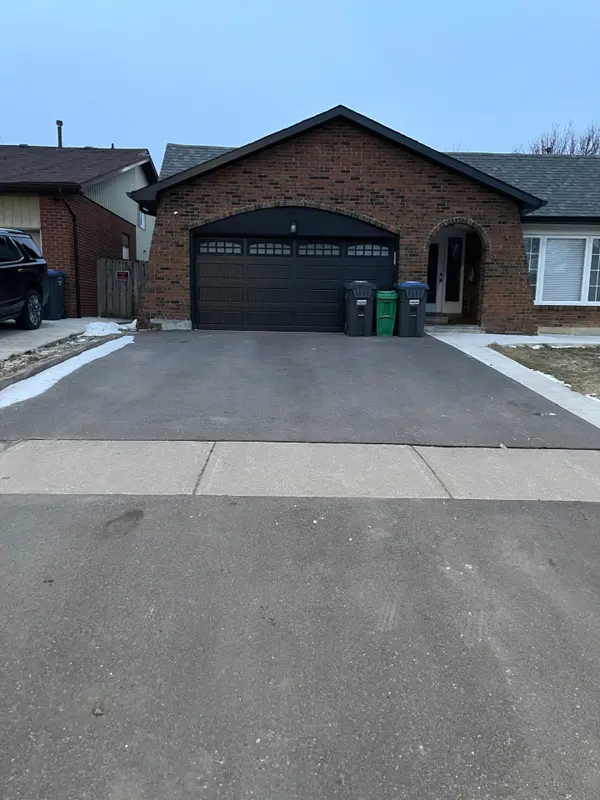 77 Blackthorn LN, Brampton, ON L6V 3L1