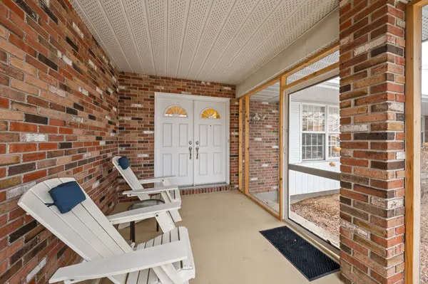 118 Juanita AVE, Carp - Huntley Ward, ON K0A 1L0