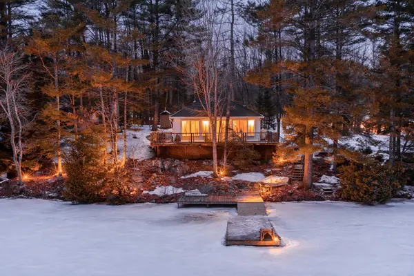 4 Post LN, Seguin, ON P2A 2W8