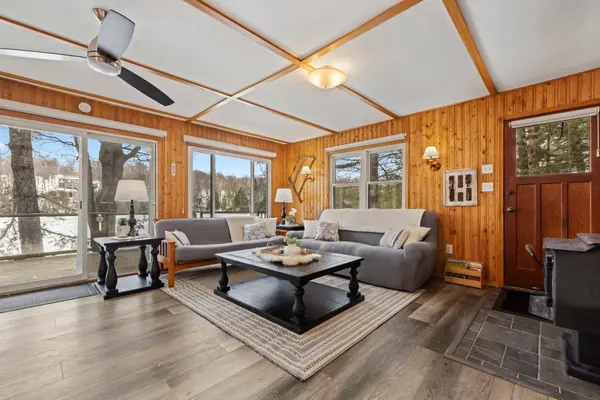 4 Post LN, Seguin, ON P2A 2W8