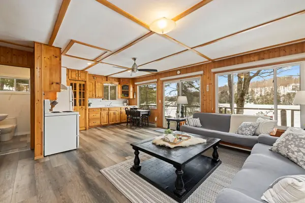 4 Post LN, Seguin, ON P2A 2W8