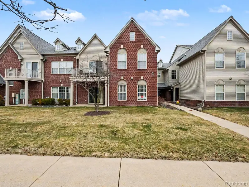 1577 Addington LN, Pittsfield Charter Township, MI 48108