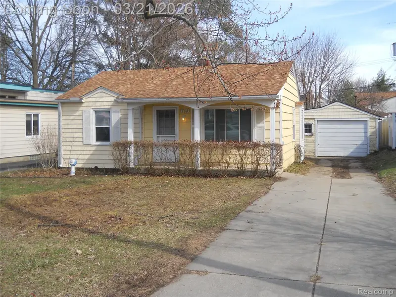 59 Camley DR, Waterford Charter Township, MI 48328