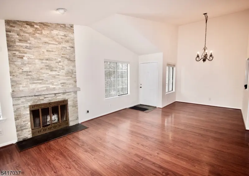 32 Spruce Court, Bedminster Twp., NJ 07921