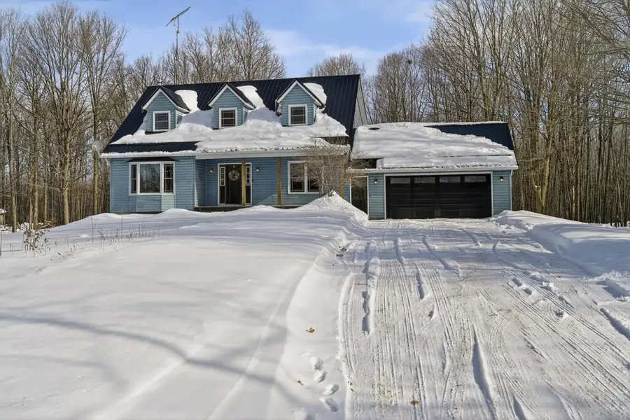 5475 Dejong RD, Augusta, ON K6V 5T2